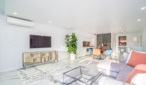 Moderno Apartamento Frente al Canal con Terrazas
